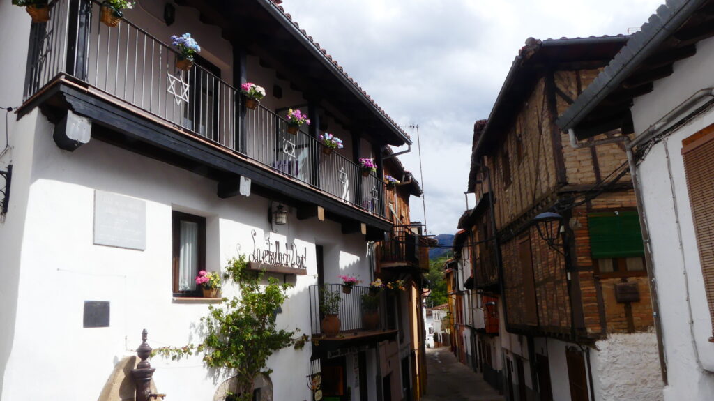 Lee más sobre el artículo HERVAS, UNA DE LAS GRANDES JUDERIAS DE SEFARAD