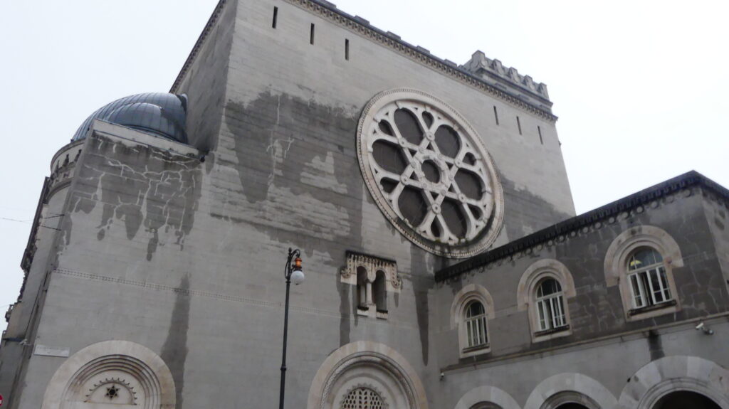 Lee más sobre el artículo LA IMPRESIONANTE SINAGOGA DE TRIESTE (ITALIA)