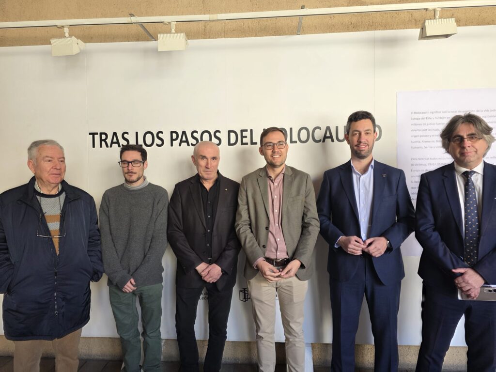Lee más sobre el artículo INAGURADA LA EXPOSICION TRAS LOS PASOS DEL HOLOCAUSTO EN SALAMANCA