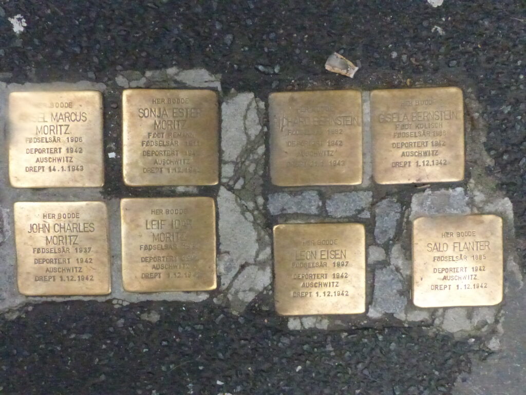 Lee más sobre el artículo EL DÍA QUE EL MUNDO DESCUBRIÓ EL HOLOCAUSTO
